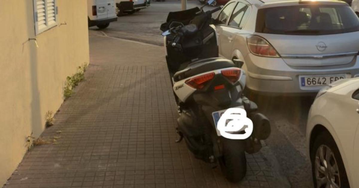 Permisibilidad de Aparcamiento por parte de la Policía Local.