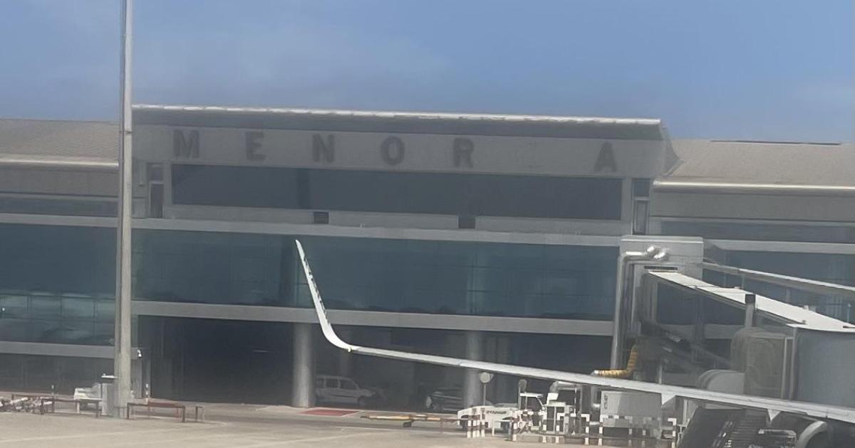 Al nombre del aeropuerto le falta una letra
