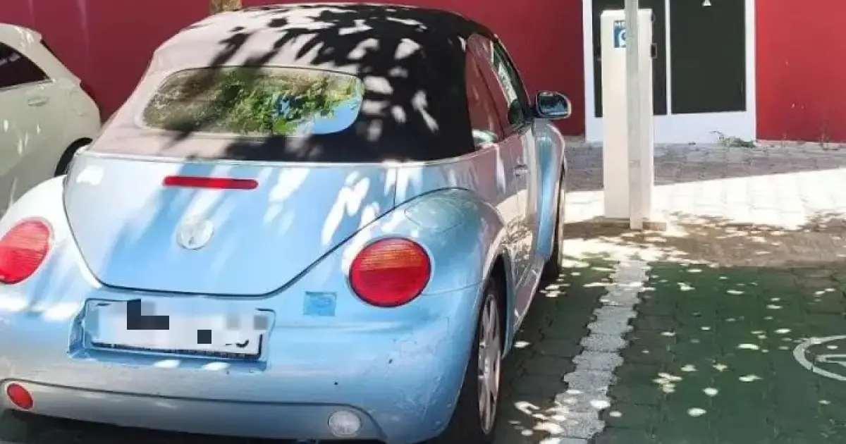 Uso indebido de zonas de recarga de vehículos eléctricos